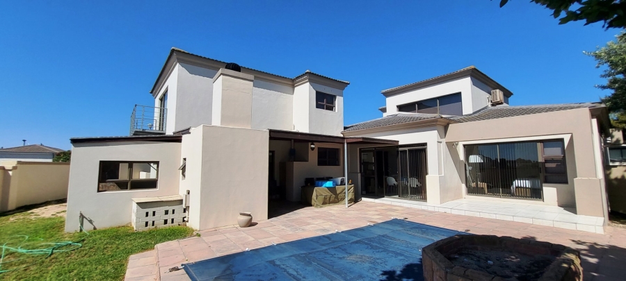 4 Bedroom Property for Sale in Country Club Western Cape